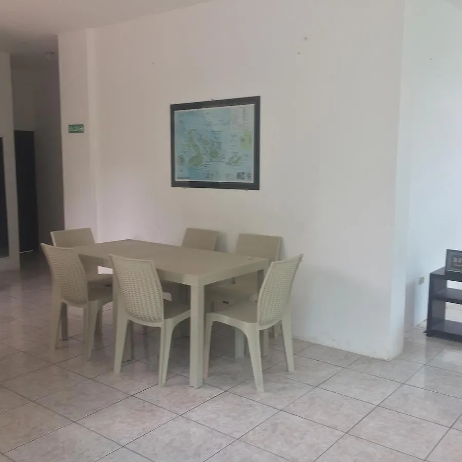 Hotel Blue Shark Galapagos Bellavista